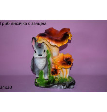 Гриб лисичка с зайцем